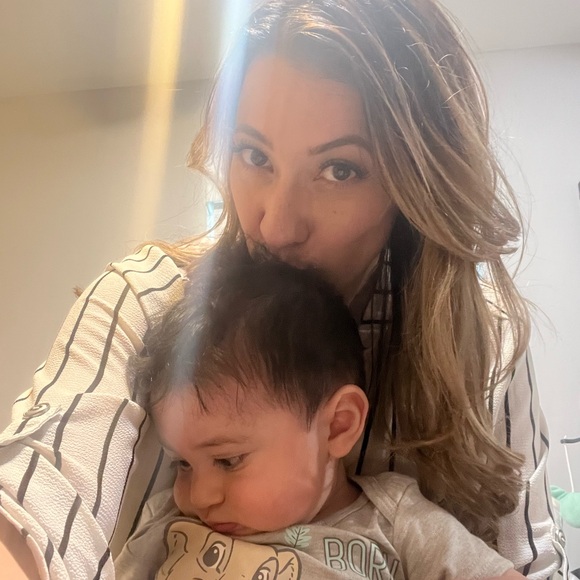 Meet your Posher, Tiffany - Picture 1 of 1